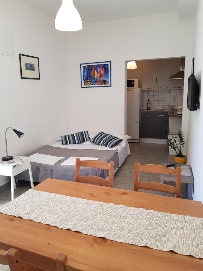 Apartments Ruzica 泽斯特拉格 外观 照片