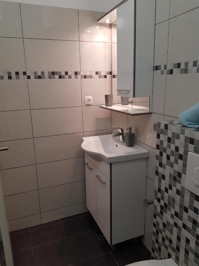 Apartments Ruzica 泽斯特拉格 外观 照片