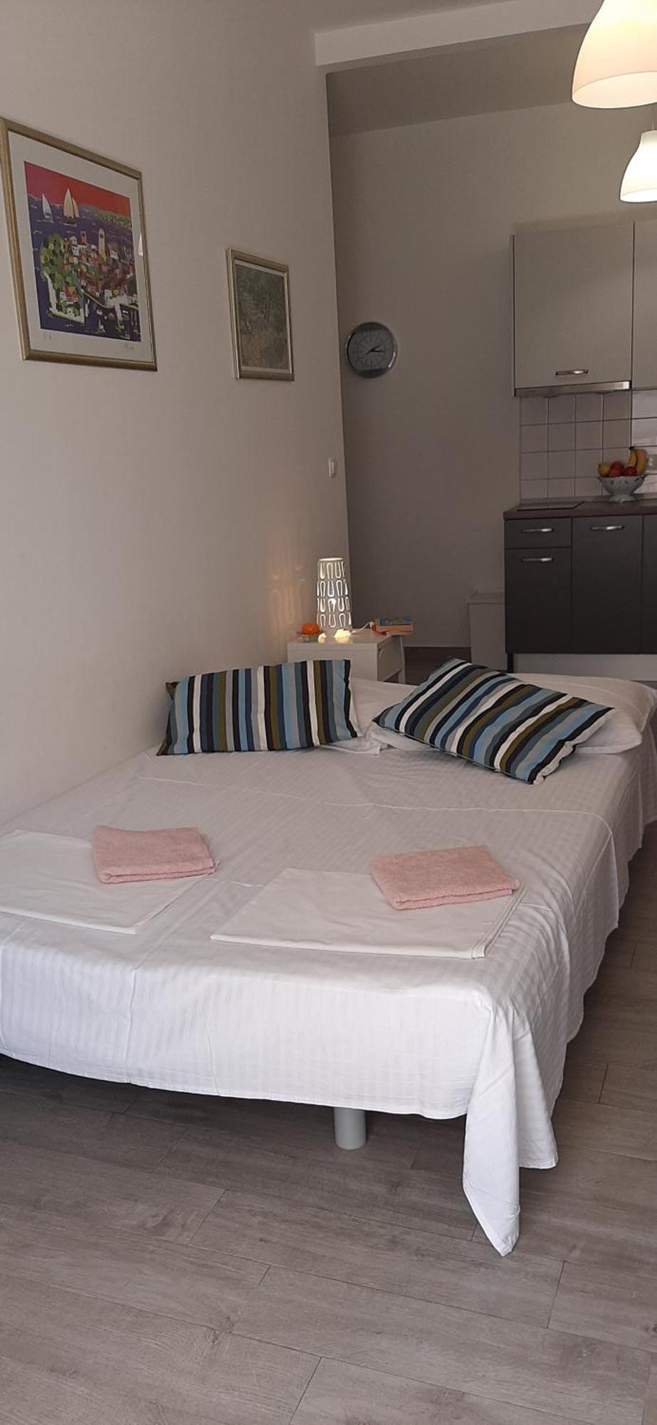 Apartments Ruzica 泽斯特拉格 客房 照片