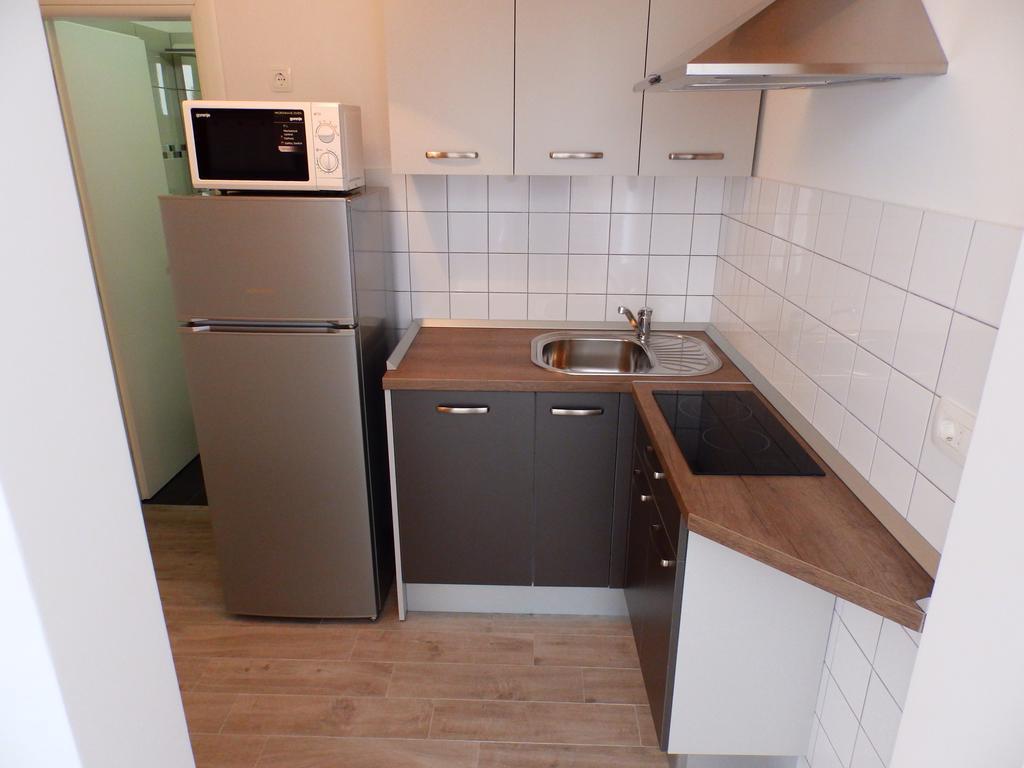 Apartments Ruzica 泽斯特拉格 外观 照片